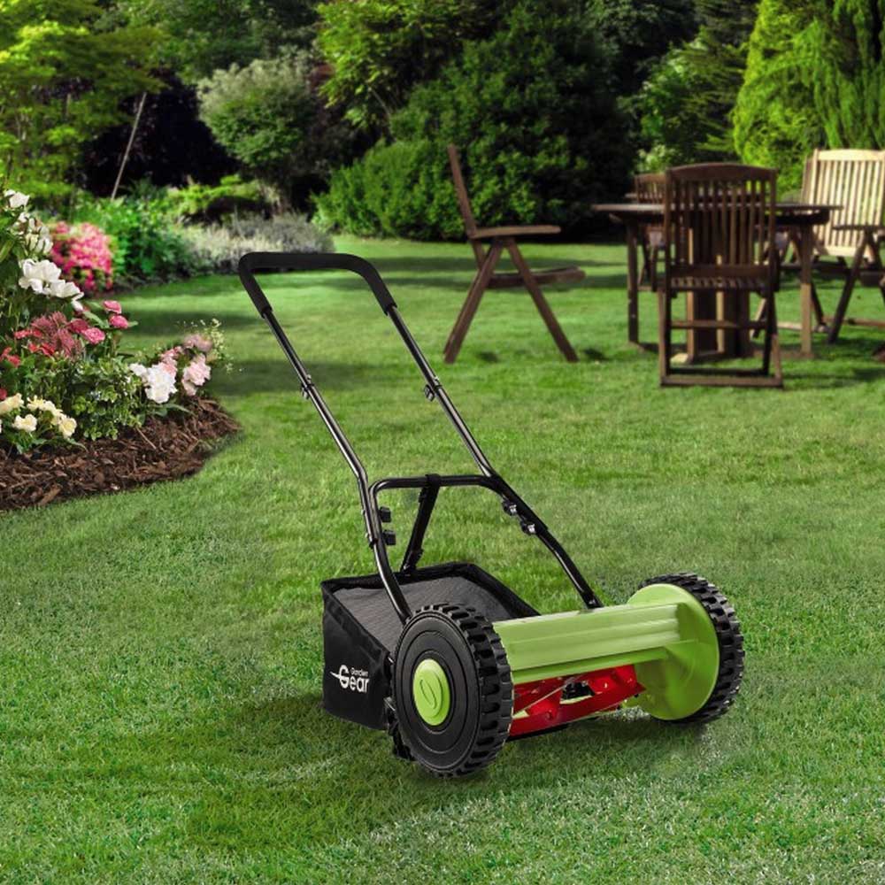 Image of Roller lawn mower with roller