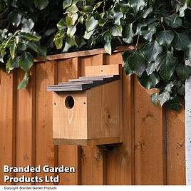 Happy Beaks - Classic Nest Box with Shingle Roof