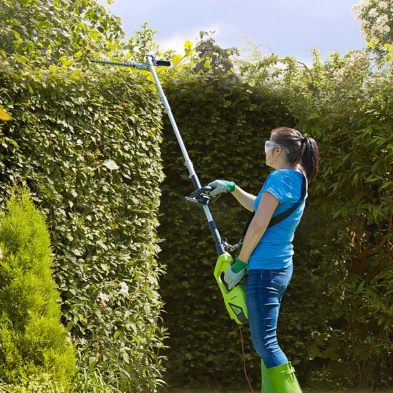 Garden Gear 900W Extendable Hedge Trimmer