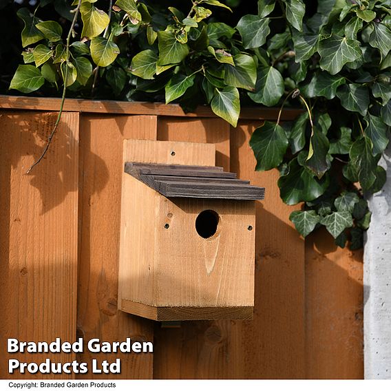 Happy Beaks - Classic Nest Box with Shingle Roof
