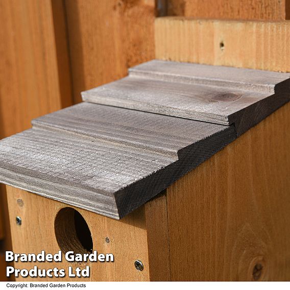 Happy Beaks - Classic Nest Box with Shingle Roof