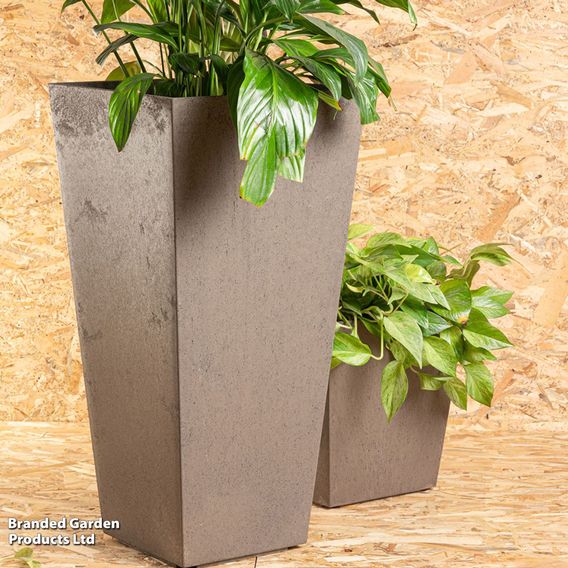 Sonata Garden Oak Planters