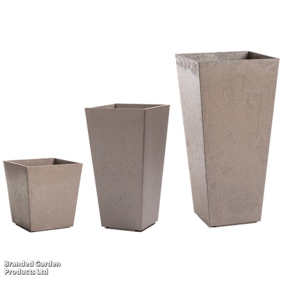 Sonata Garden Oak Planters
