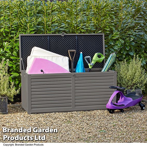 Garden Gear 490-Litre Lockable Garden Storage with Sit on Lid